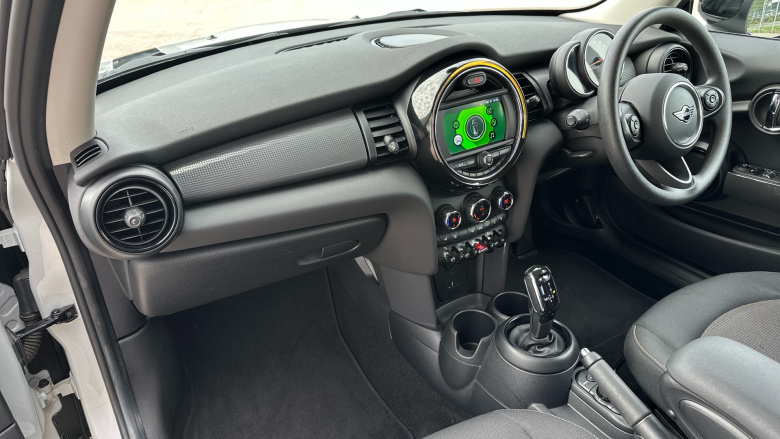 MINI Hatchback 1.5 Cooper Classic II 3dr Auto Petrol Hatchback